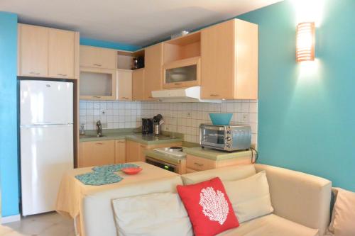 Cozy Beachfront Studio — San Juan — photo 4