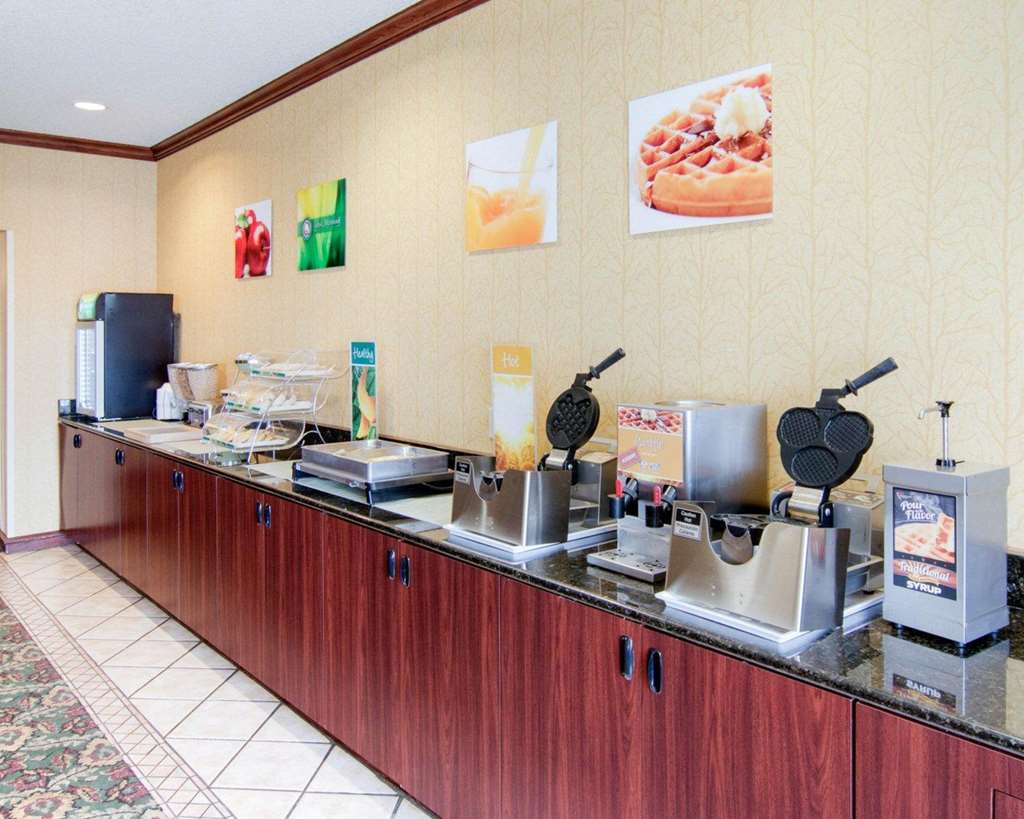 Quality Inn Midland South - photo 30