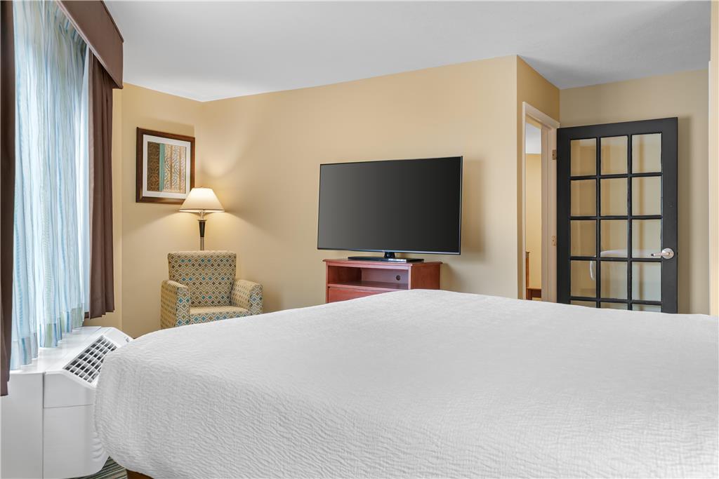 Best Western Plus Traverse City - photo 14