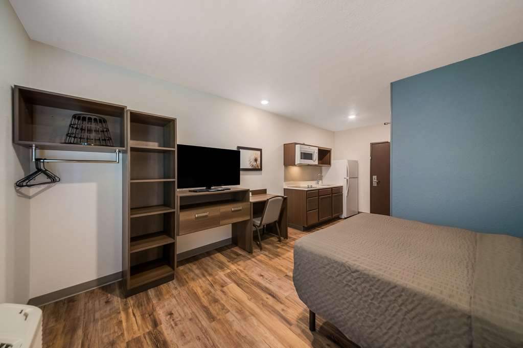 WoodSpring Suites Wesley Chapel Tampa - photo 16