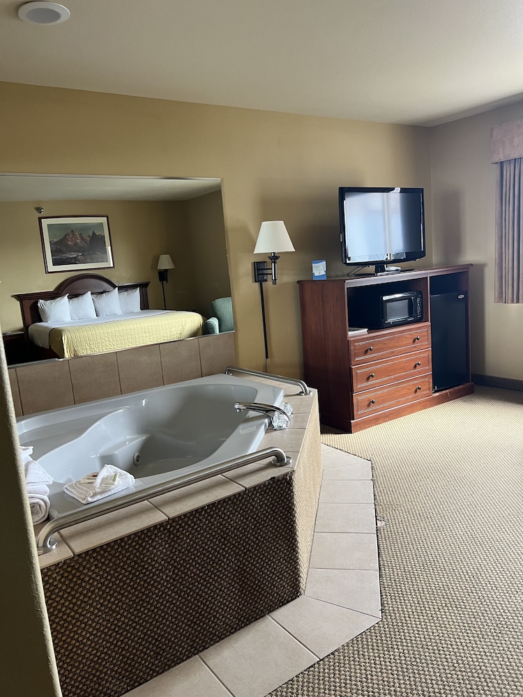 Baymont by Wyndham Pinedale - photo 18