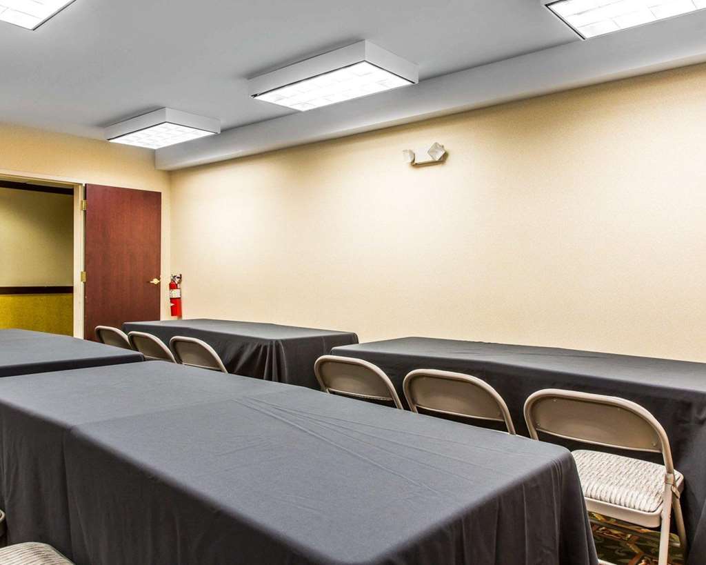 Comfort Inn East Windsor Springfield - photo 25