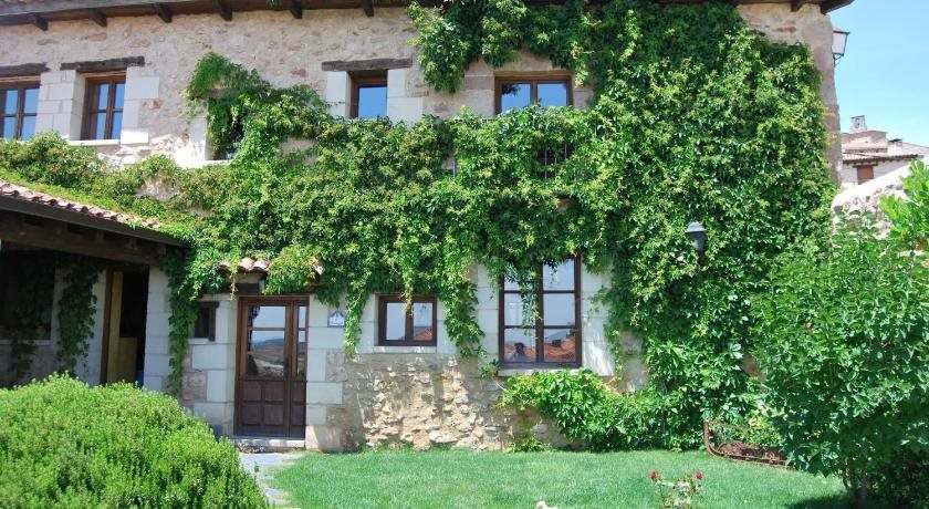 La Casa de San Gil — 4-Star Luxury Hotel in Atienza, Spain