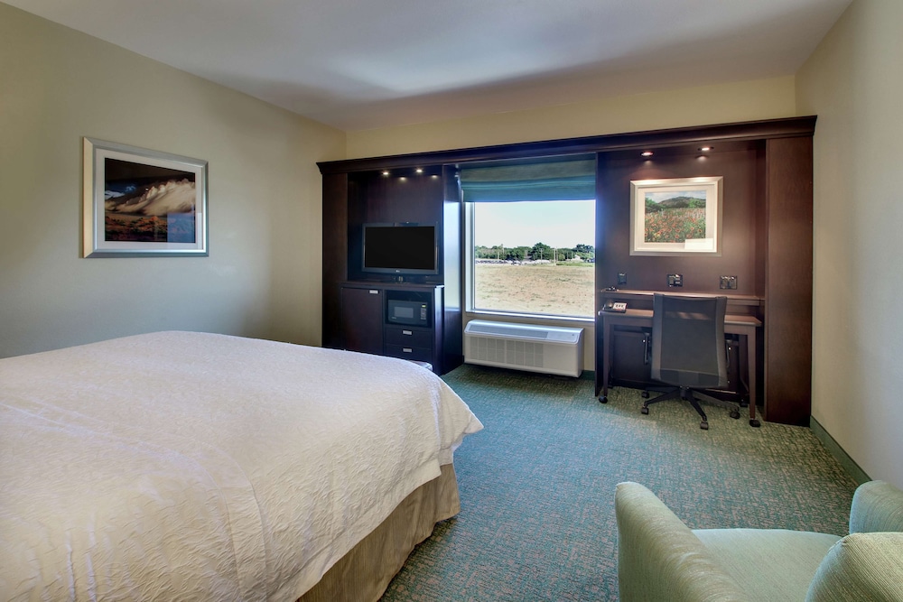 Hampton Inn Vernon - photo 8