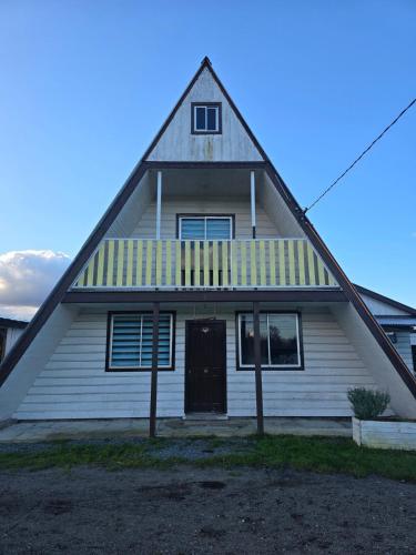 Cabaña Triangular in Osorno, Chile
