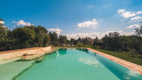 HelloApulia Trulli Tra Pietre — 4-Star Luxury Hotel in Ceglie Messapica, Italy
