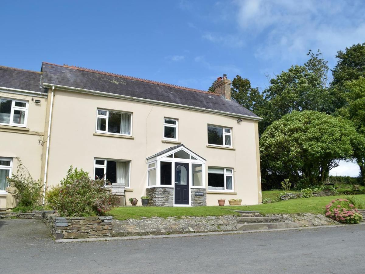 The Farmhouse Uk13183 — 4-Star Luxury Hotel in Newcastle Emlyn, United Kingdom