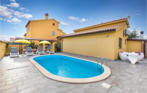Gorgeous Home In Galizana With Wifi — 4-Star Luxury Hotel in Galizana, Croatia