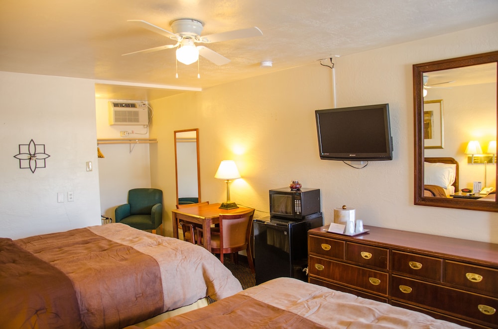 Budget Inn and Suites Colby - photo 8
