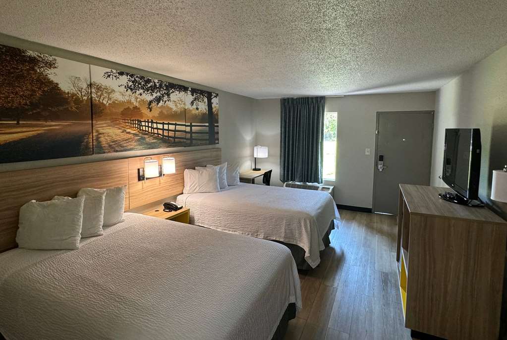 Days Inn by Wyndham Crystal River - photo 15