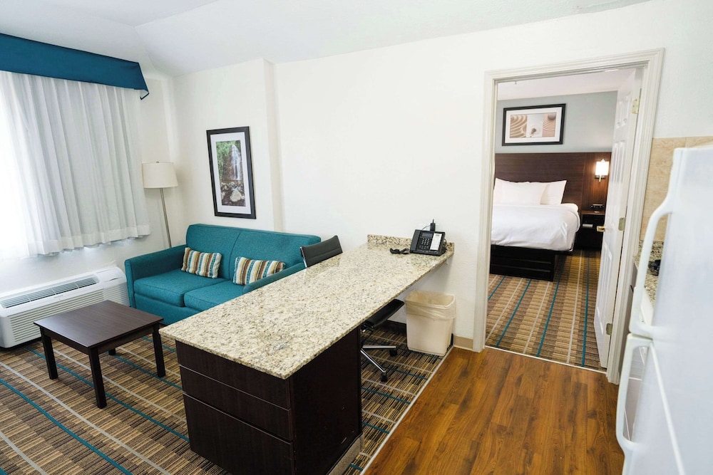 Mainstay Suites Knoxville Airport - photo 34