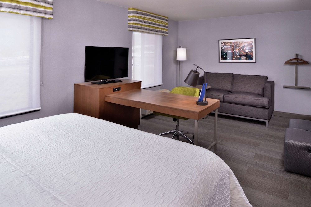 Hampton Inn & Suites Carson City - photo 24