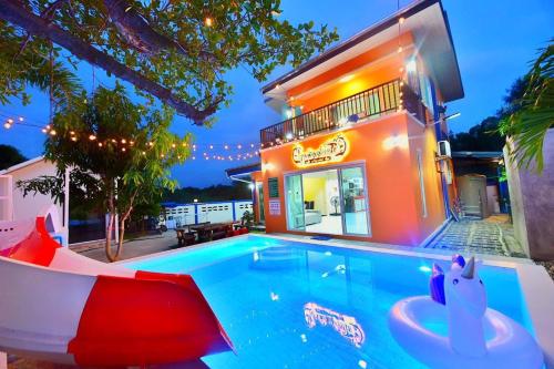 Kapo Poolvilla Chonburi พูลวิลล่ากาโป้ บางเสร่ ชลบุรี in Sattahip, Thailand