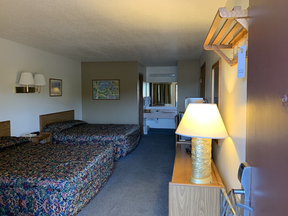 Rodeway Inn Pine River - photo 9