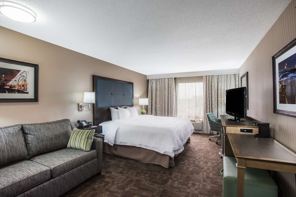 Hampton Inn Cleveland Airport Tiedeman Rd - photo 15