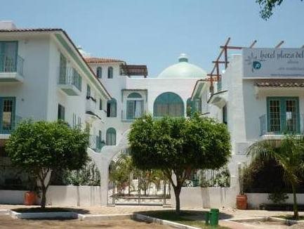 Delphinus Inn in Santa Maria Huatulco, Mexico