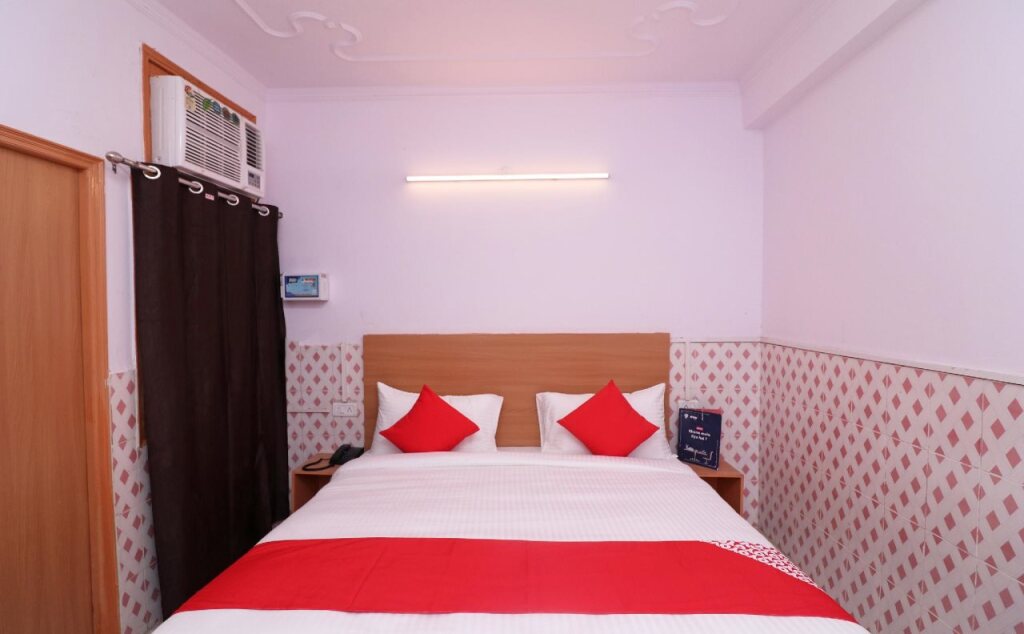 OYO Townhouse 347 Near Bus Stand