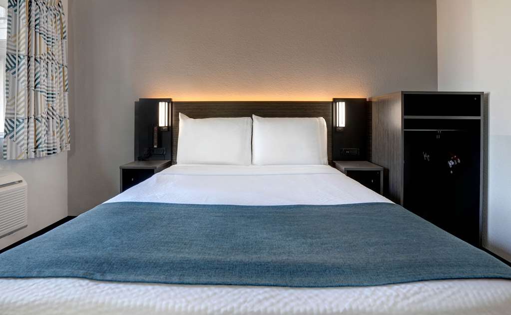 Motel 6 Bakersfield CA South - photo 13