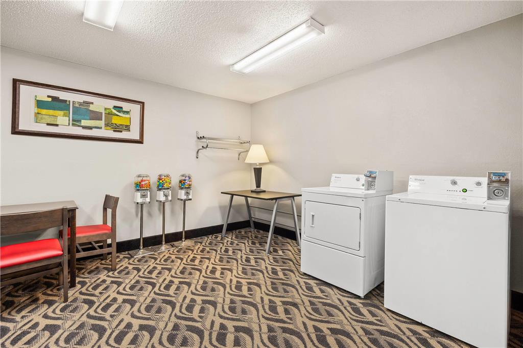 Super 8 by Wyndham Harrison AR - photo 33