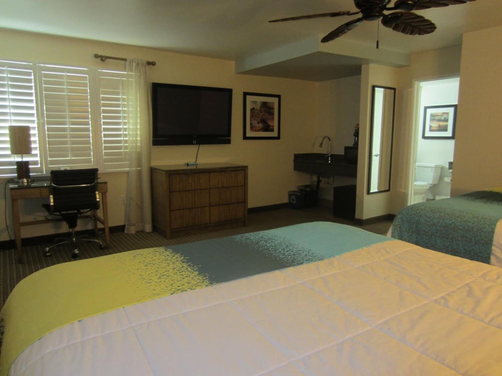 PB Surf Beachside Inn - photo 12