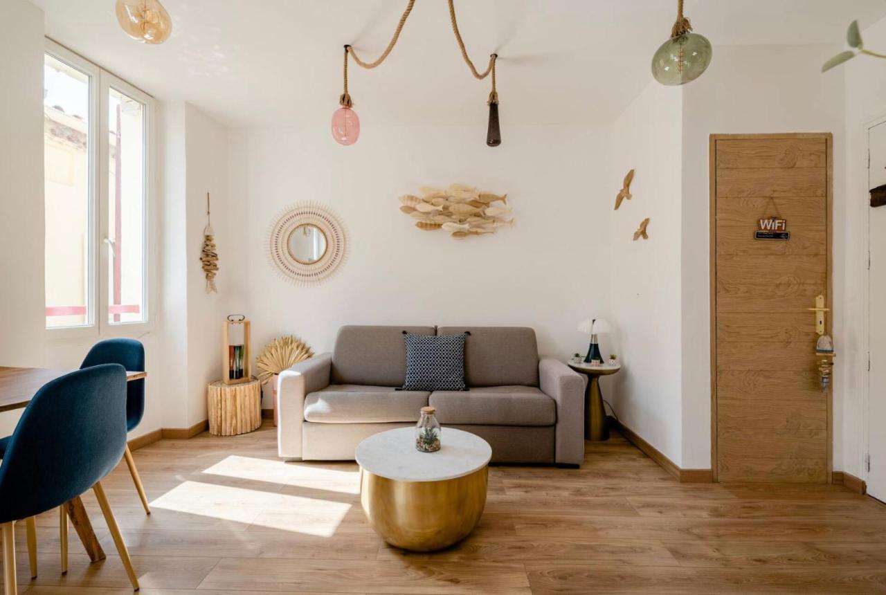 Appartement Le Quai du Port Cassis Parking Clim — 4-Star Luxury Hotel in Cassis, France