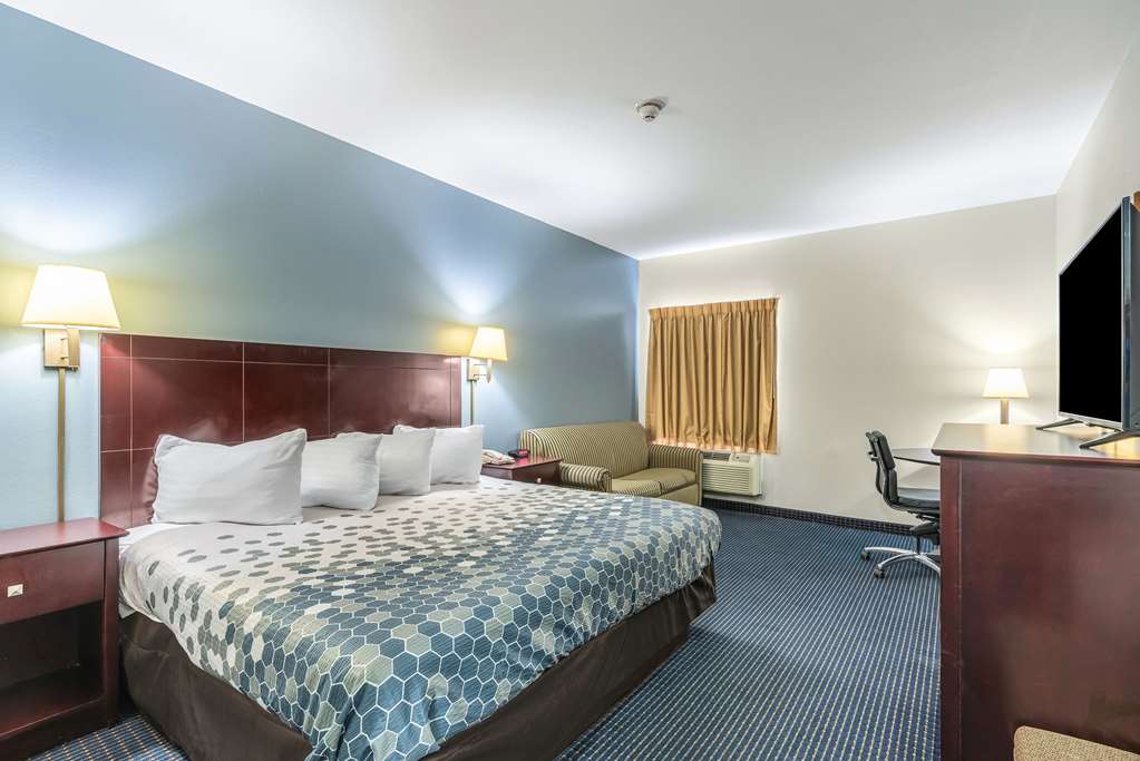 Econo Lodge Inn & Suites Pritchard Road North Little Rock - photo 21
