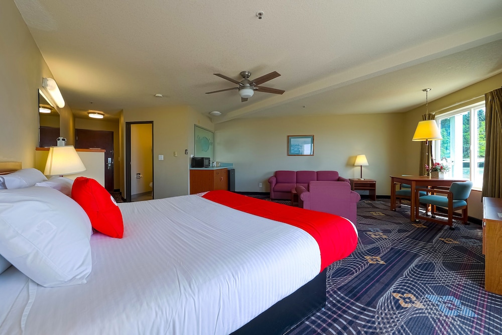 Siletz Bay Beachfront Hotel by OYO Lincoln City - photo 26