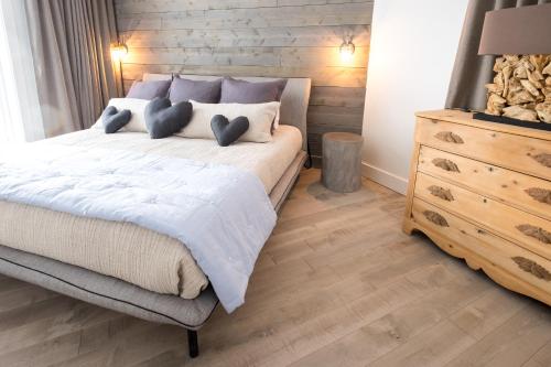 227 En bordure de la rivière du Gouffre Les Immeubles Charlevoix in Baie-Saint-Paul, Canada