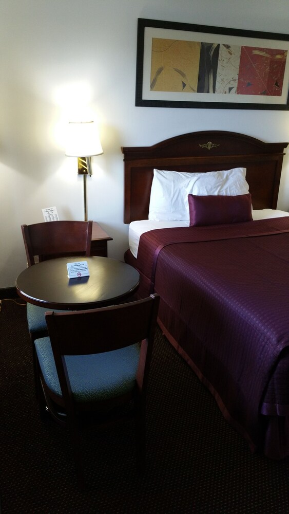 Hoosier Inn - photo 9