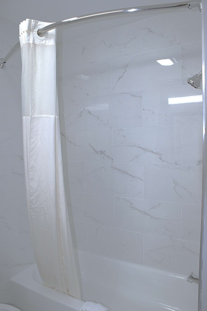 Sonesta Essential Van Buren Fort Smith - photo 15