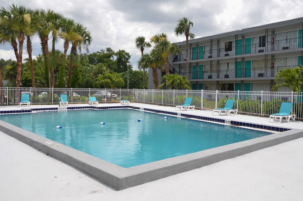 Altamonte Springs Hotel and Suites — hotel in Altamonte Springs