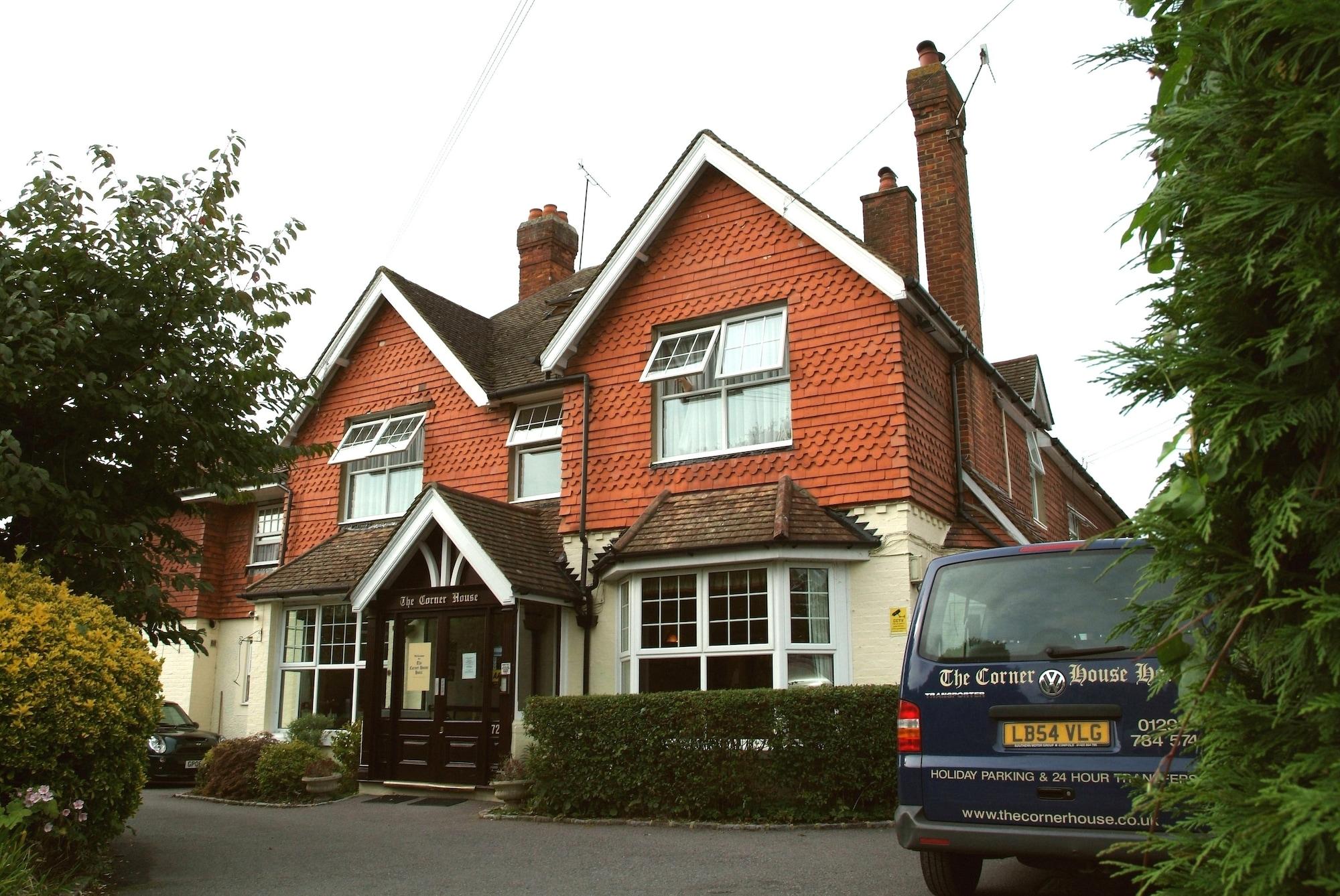 The Corner House Hotel Gatwick in Horley, United Kingdom