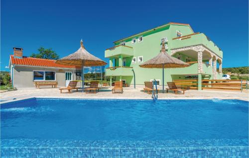 Cozy Home In Pakostane — 4-Star Luxury Hotel in Pakostane, Croatia