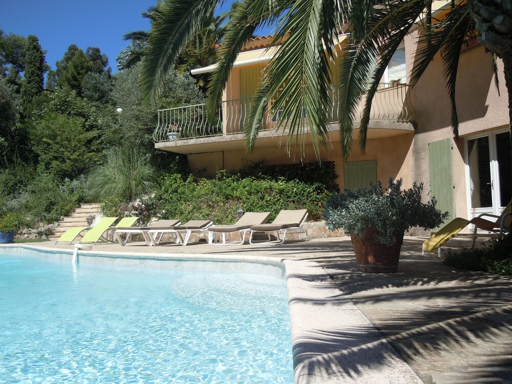 Villa Les Sangliers — 5-Star Luxury Hotel in Theoule-Sur-Mer, France