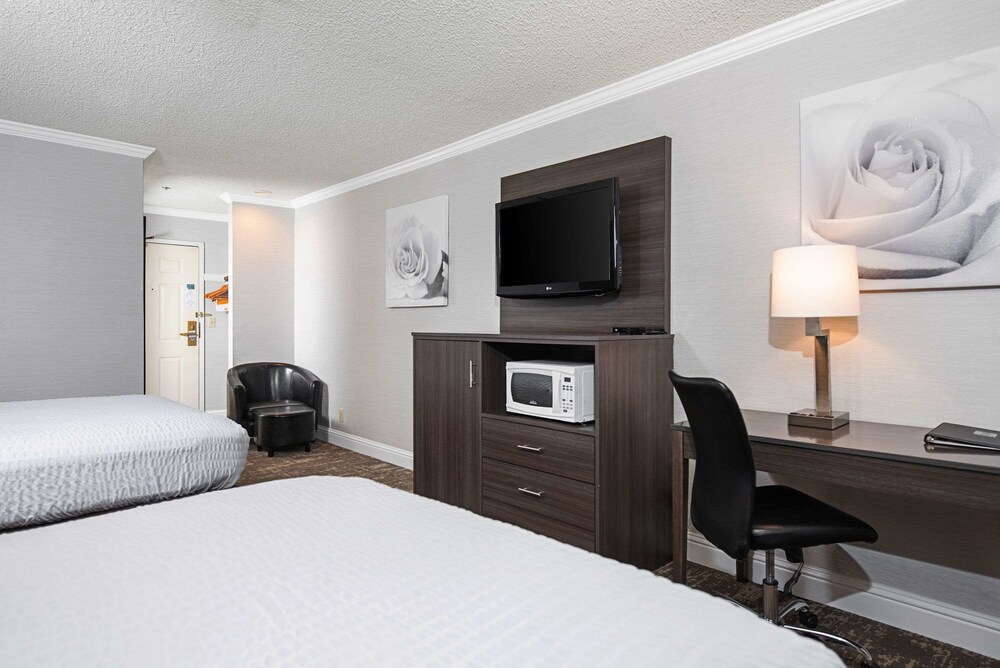 Clarion Inn Silicon Valley - photo 24