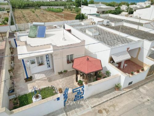 Blue Vintage 7Sundays in Unknown City, Italy