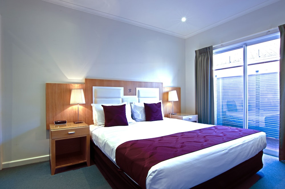 Brighton Serviced Apartments — 4-Star Luxury Hotel in Brighton, Australia