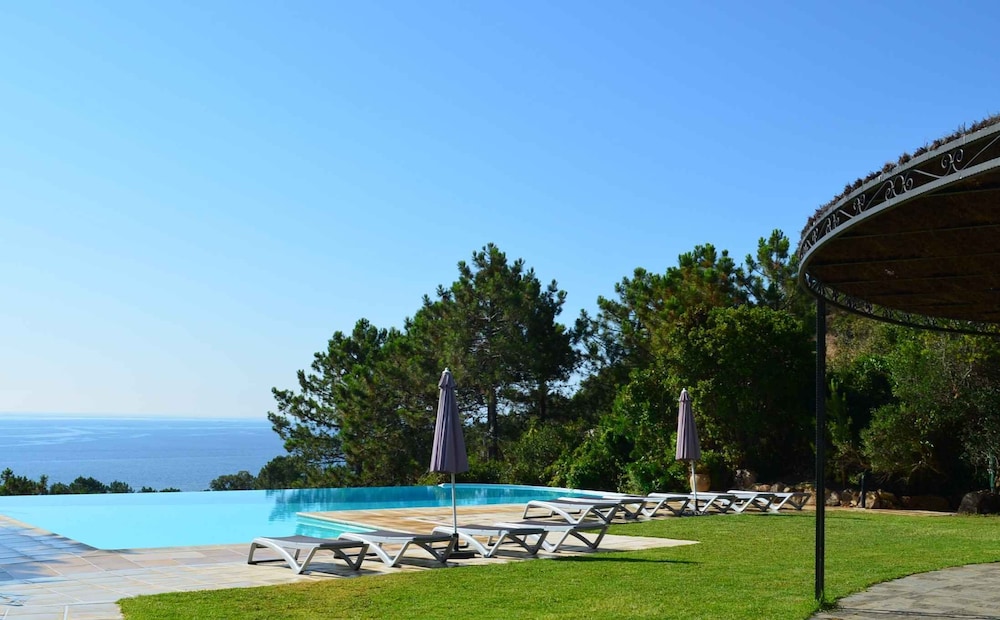 Mare e Monte - carbon neutral hotel in Sari-Solenzara