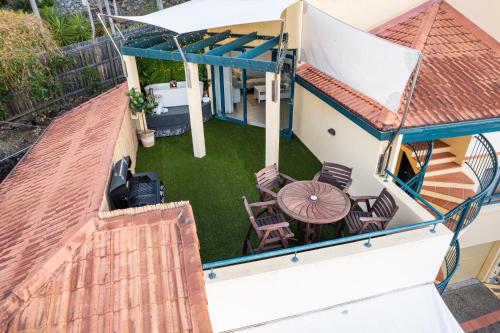 Bella Paradiso — 4-Star Luxury Hotel in Airlie Beach, Australia