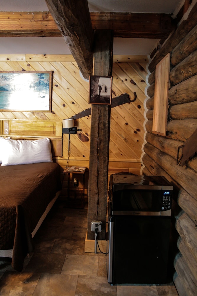 Judith Mountain Lodge - photo 26