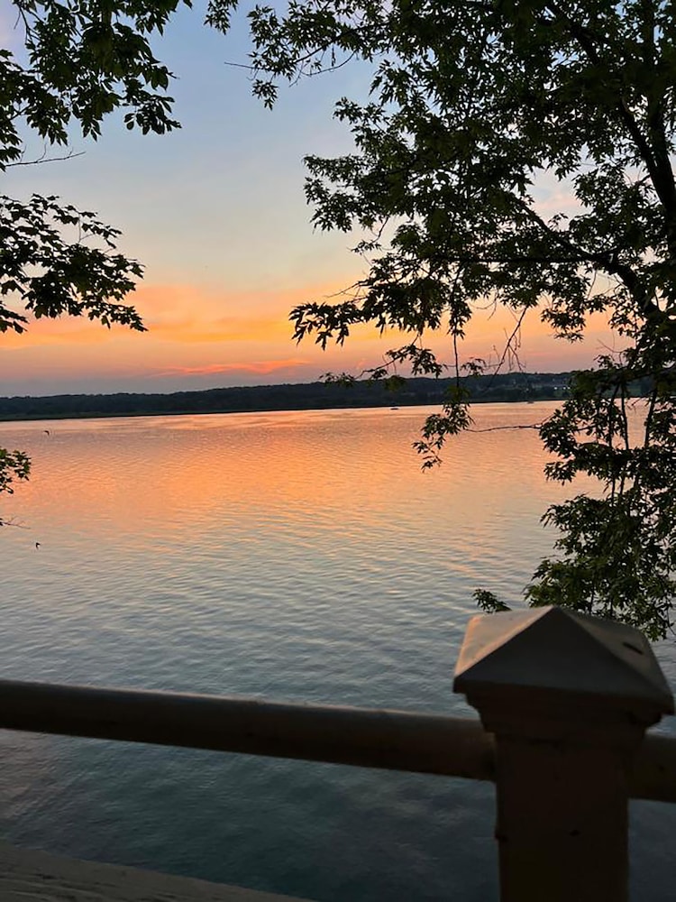 The Sand Hill Inn - photo 20