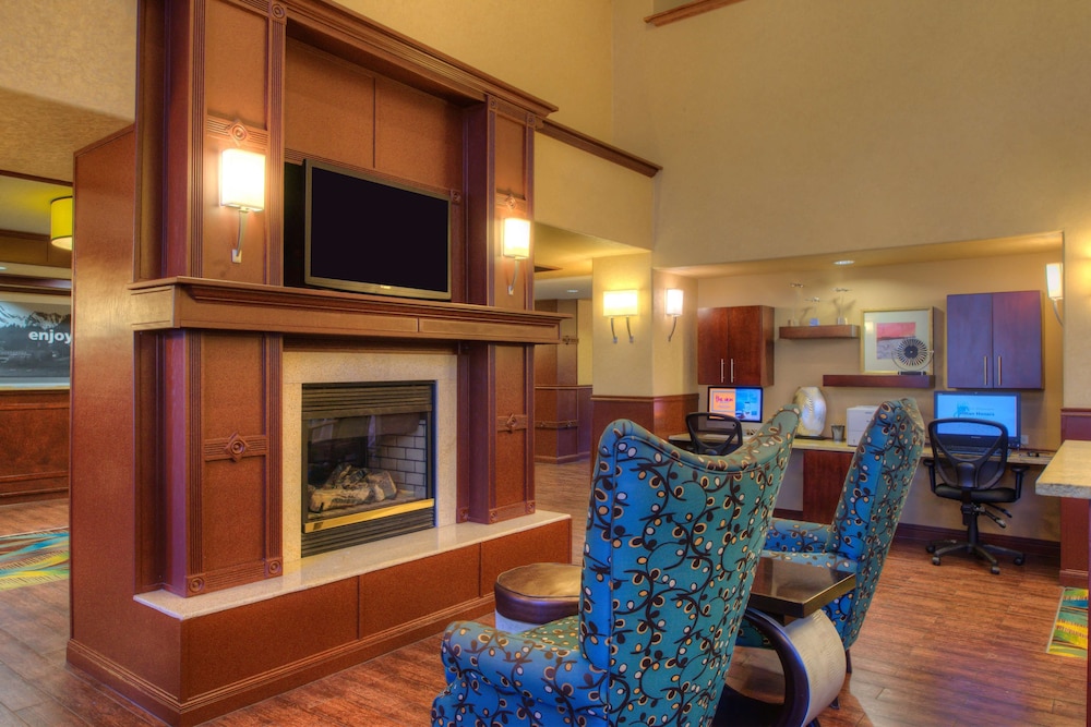 Hampton Inn & Suites Ontario - photo 4