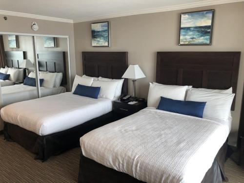 Ocean front 6th Floor Caravelle Resort — 4-Star Luxury Hotel in Myrtle Beach, United States