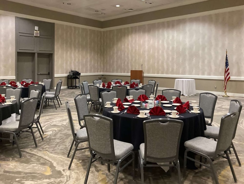 DoubleTree By Hilton Hotel Tucson Reid Park - photo 43