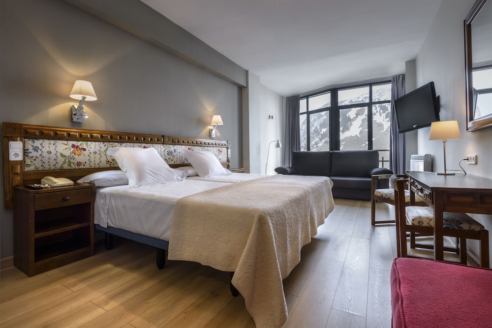 Hotel Edelweiss CandanchÚ