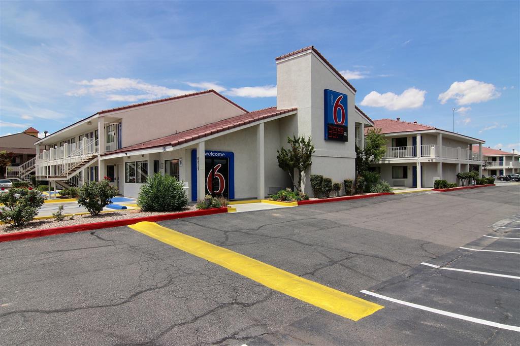 Motel 6 Albuquerque NM Coors Road - photo 2