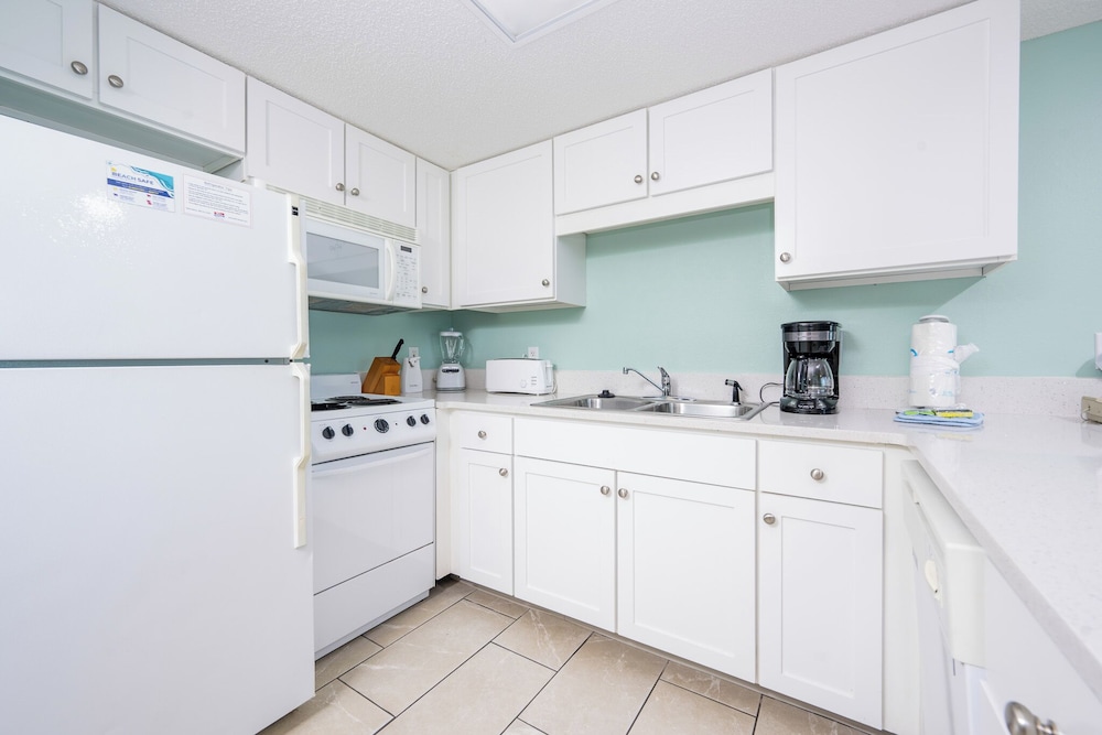 Phoenix All Suites - photo 18