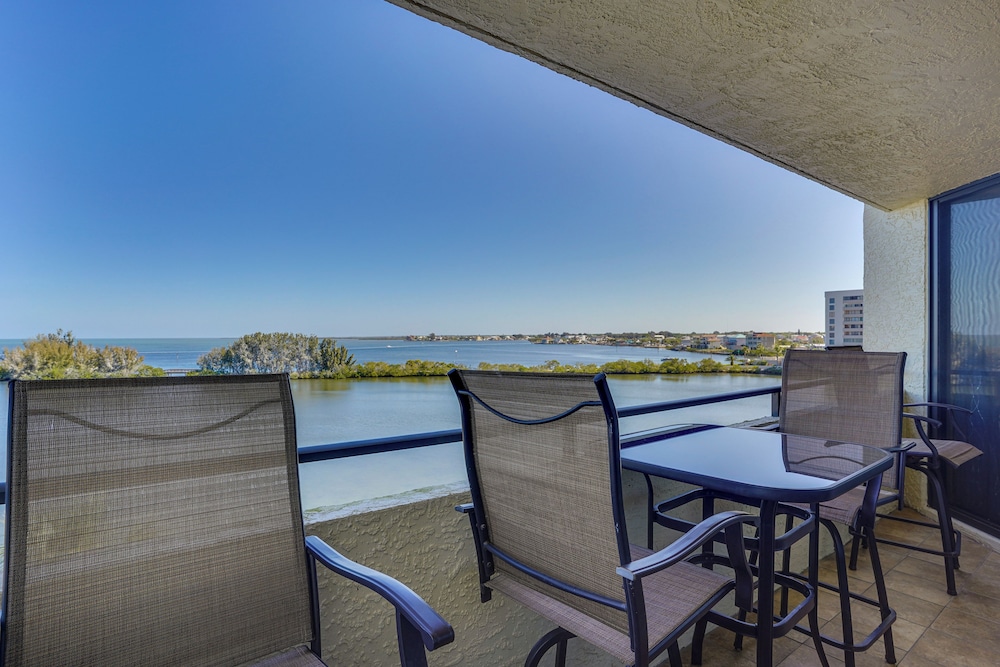 Cozy Condo w Gulf View Bird Watching Telescope — 4-Star Luxury Hotel in Hudson, United States