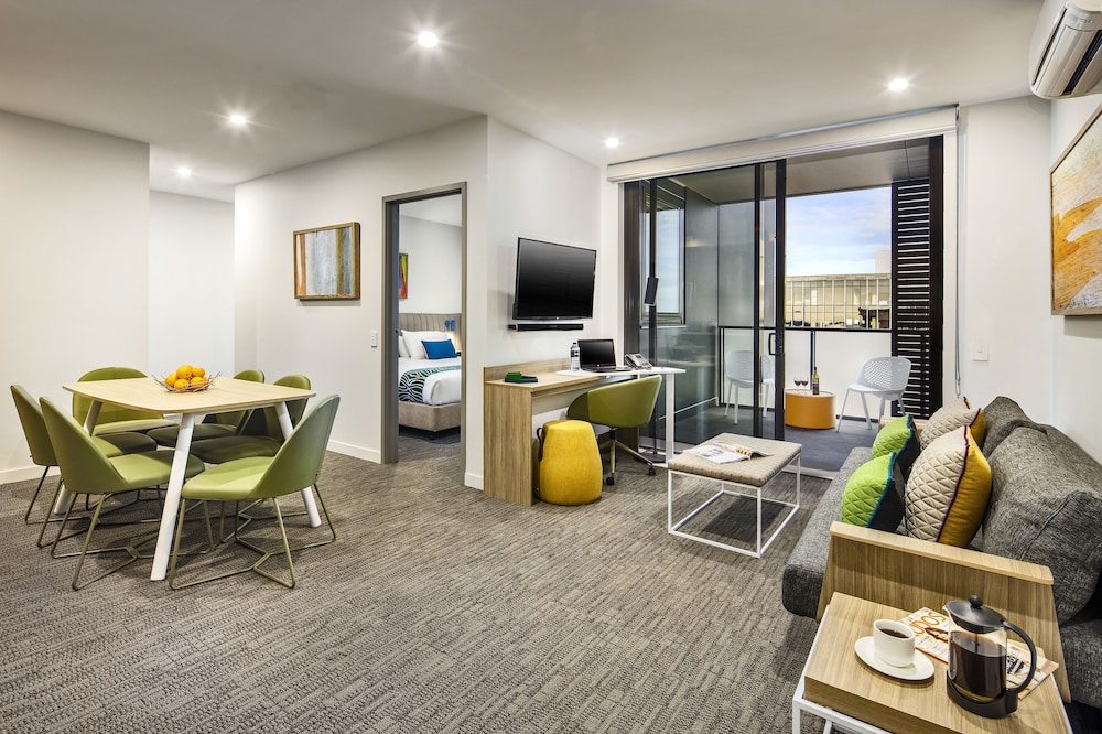 Quest Dandenong Central — 4-Star Luxury Hotel in Dandenong, Australia