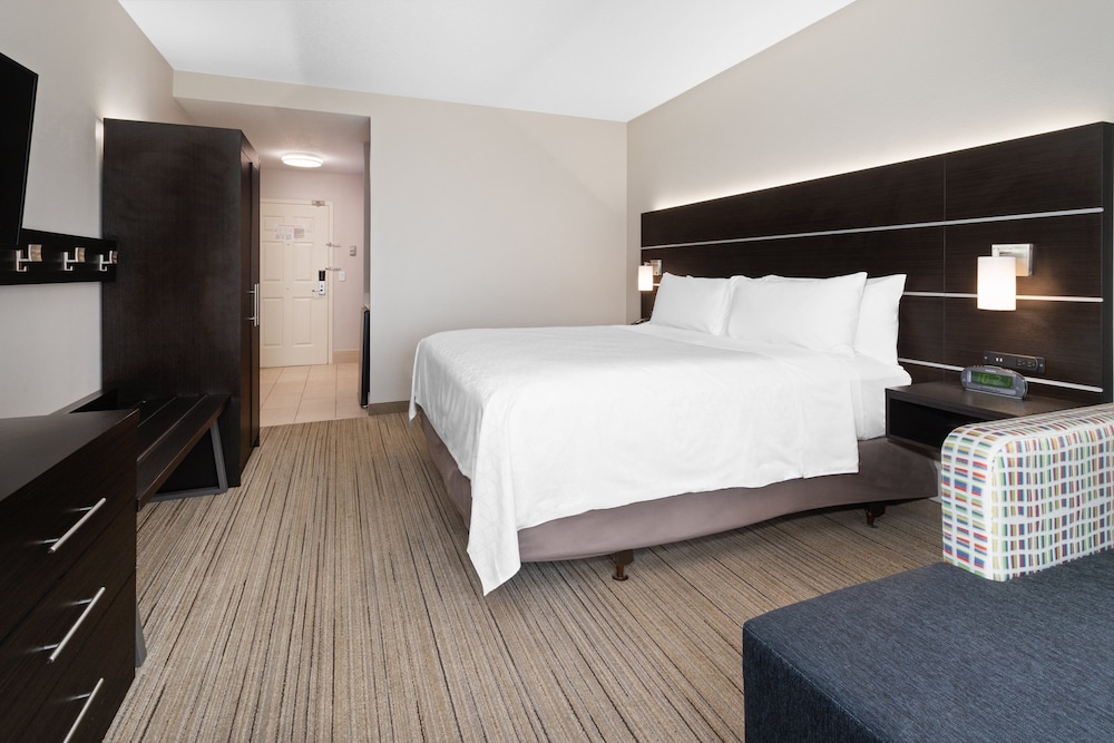 Holiday Inn Express & Suites Lake Placid by IHG - photo 17